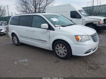  Salvage Chrysler Town & Country