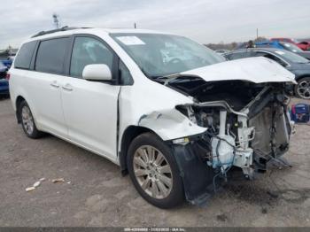  Salvage Toyota Sienna