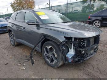  Salvage Hyundai TUCSON