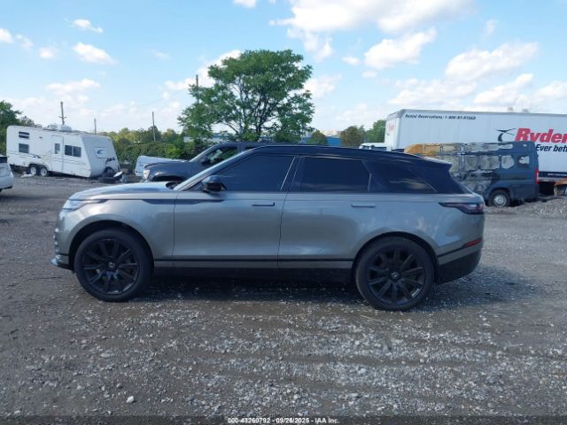 Land Rover Range Rover Velar P250 R-dynamic S Image 3