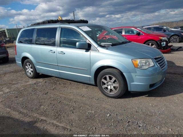  Salvage Chrysler Town & Country