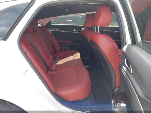 Kia K5 Gt-line Image 4