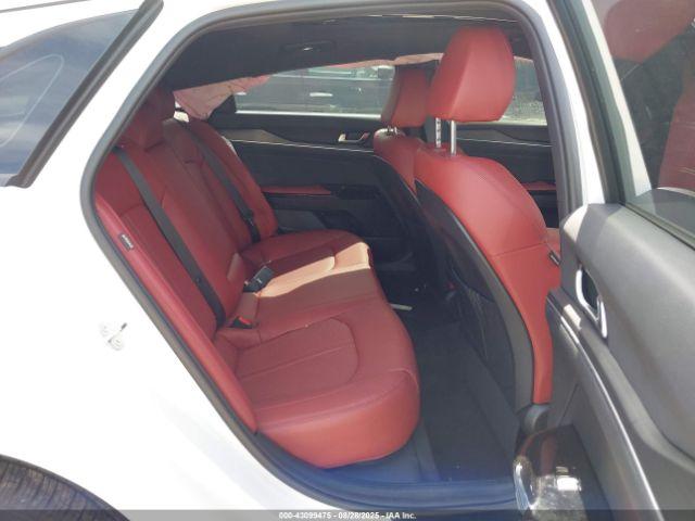 Kia K5 Gt-line Image 4