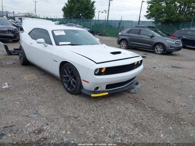  Salvage Dodge Challenger