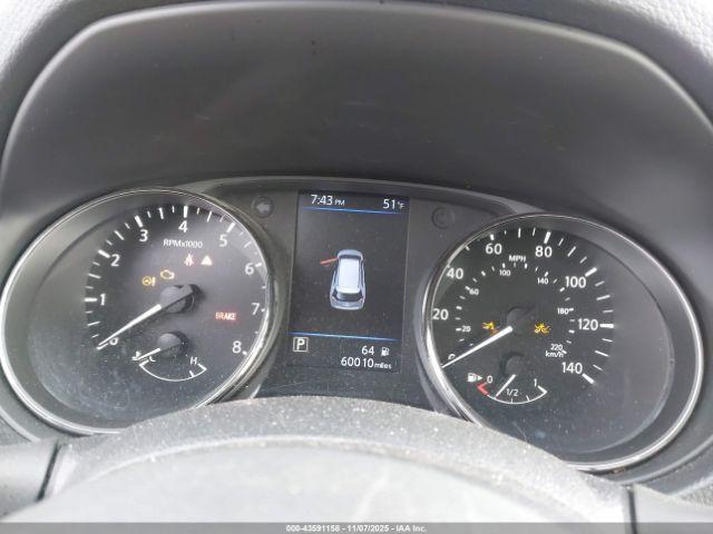 Nissan Rogue Sv Image 7