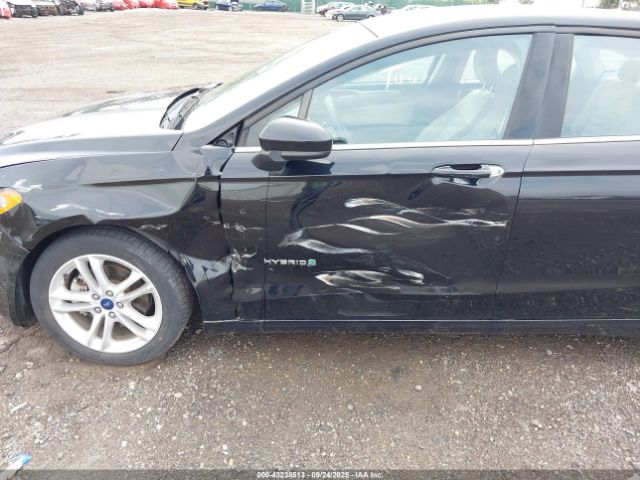 Ford Fusion S Image 16