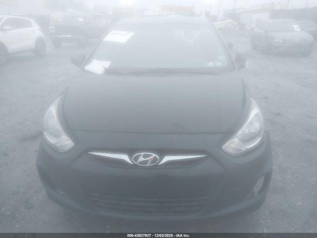 Hyundai ACCENT Gls Image 11