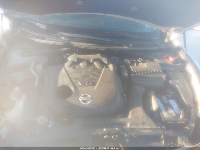 Nissan Maxima 3.5 Sv Image 10