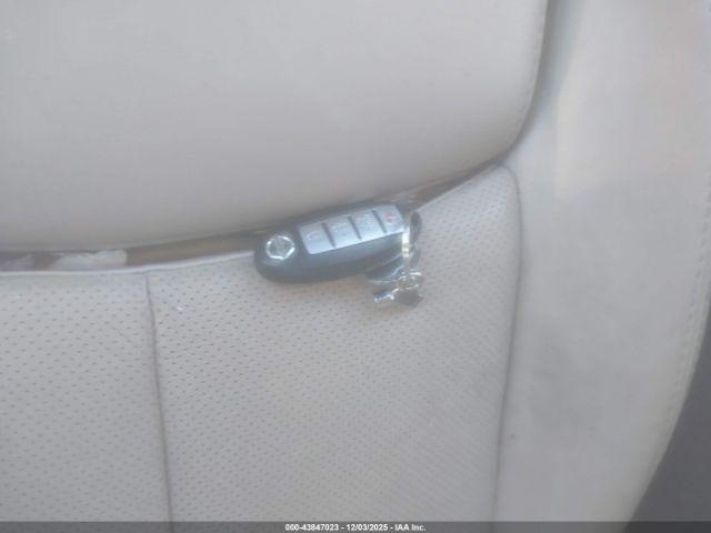 Nissan Maxima 3.5 Sv Image 11