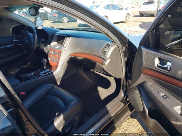 INFINITI G37x Image 2