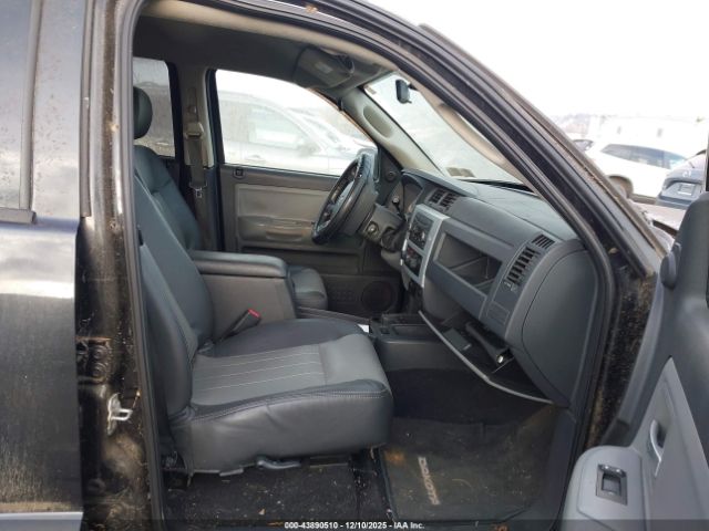 Dodge Dakota Laramie Image 3