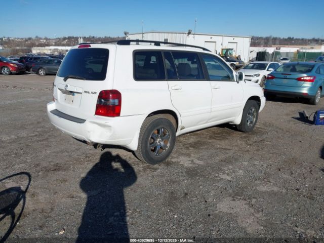 Toyota Highlander V6 Image 2