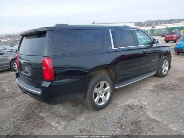 Chevrolet Suburban Ltz Image 16