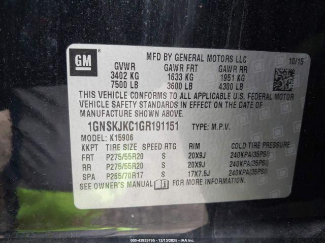 Chevrolet Suburban Ltz Image 11