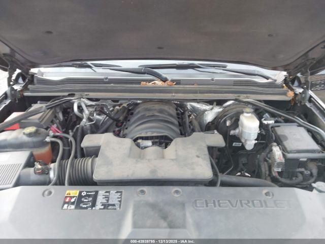 Chevrolet Suburban Ltz Image 7