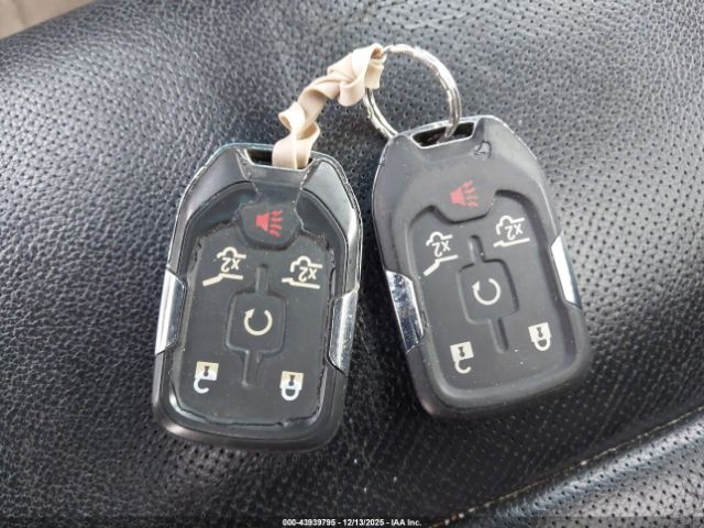 Chevrolet Suburban Ltz Image 4