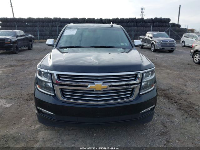 Chevrolet Suburban Ltz Image 2