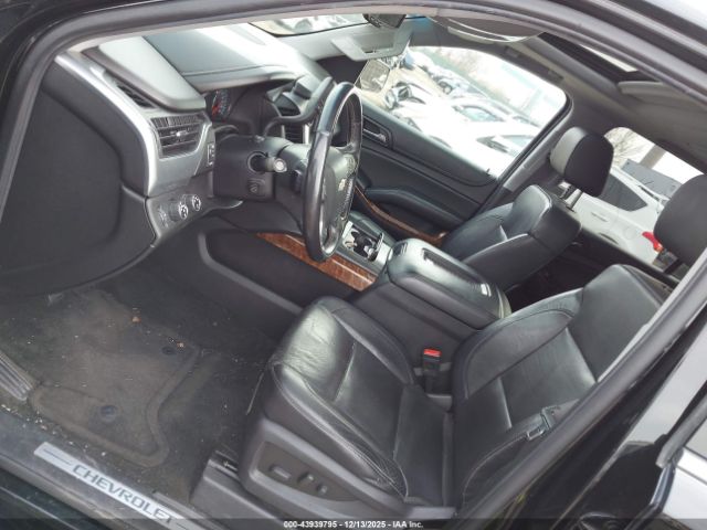 Chevrolet Suburban Ltz Image 6