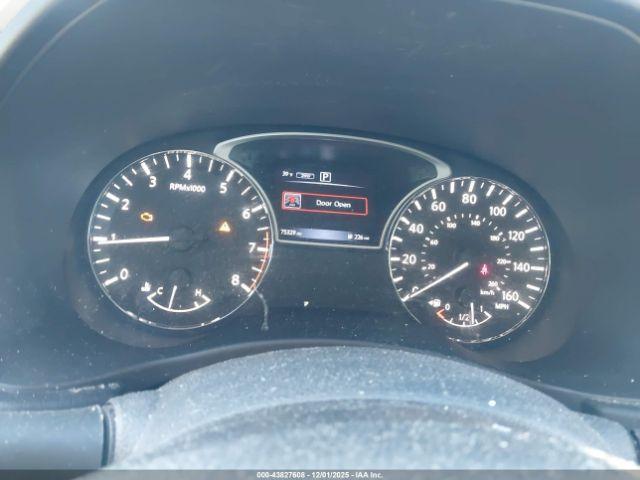 Nissan Pathfinder S Image 14