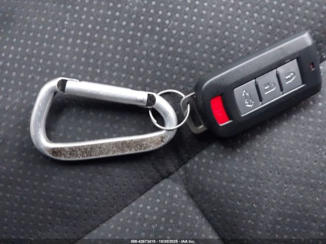 Mitsubishi Eclipse Se S-awc Image 3