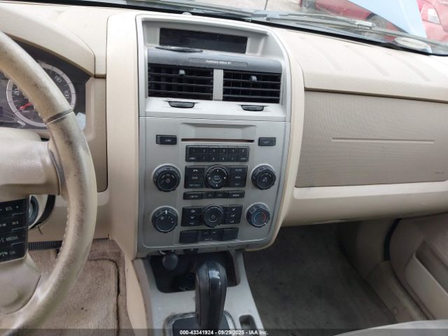 Ford Escape Xlt Image 8