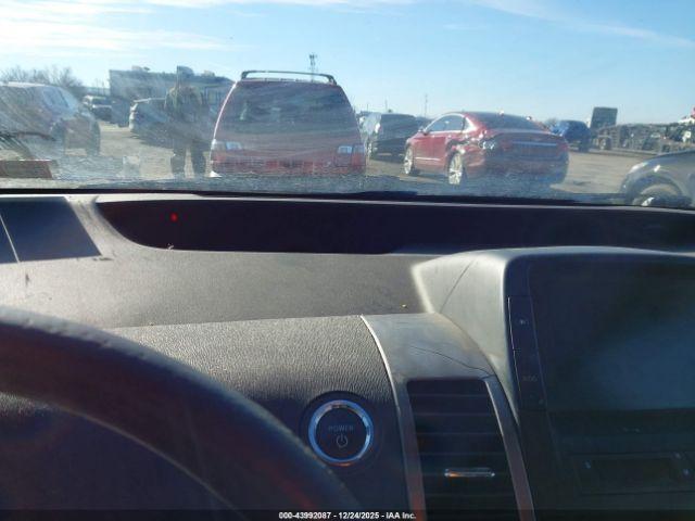 Toyota Prius Image 3