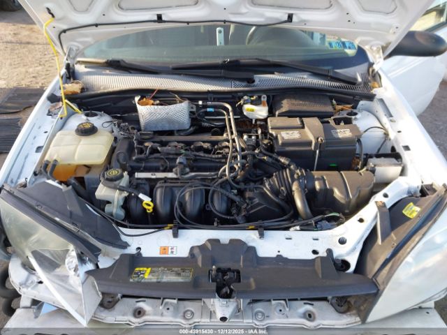 Ford Focus Zx4 Image 12