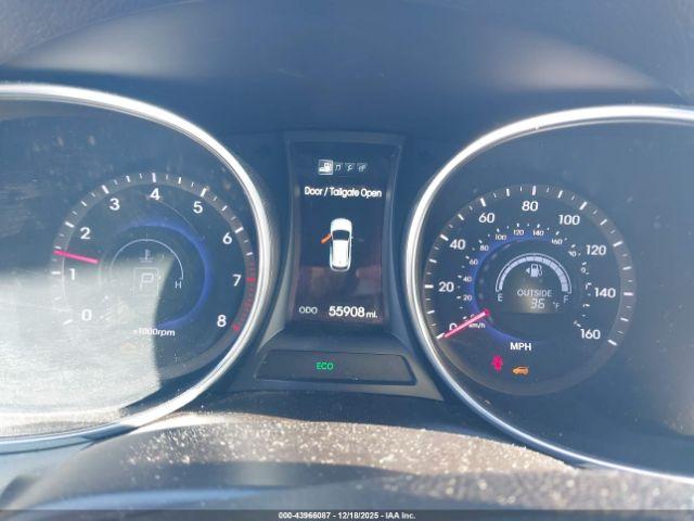 Hyundai SANTA FE Sport Image 9