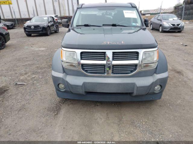 Dodge Nitro Sxt Image 4