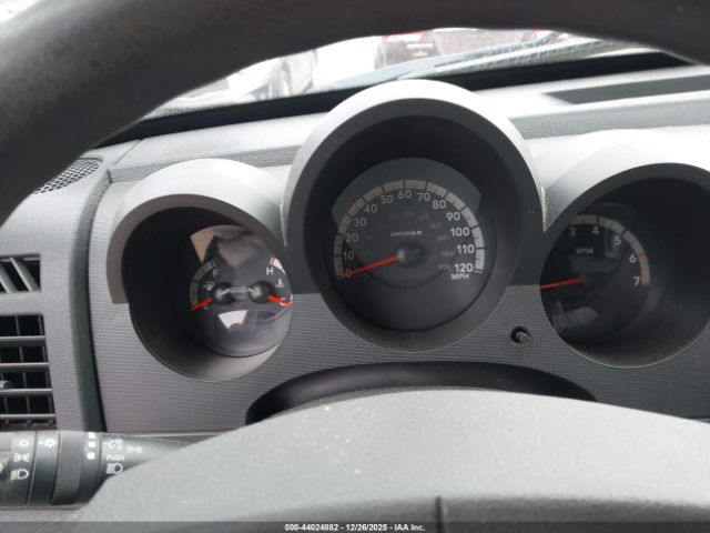 Dodge Nitro Sxt Image 6