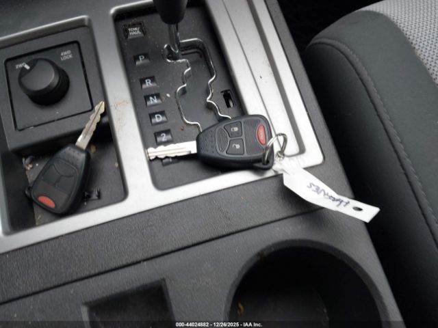 Dodge Nitro Sxt Image 10