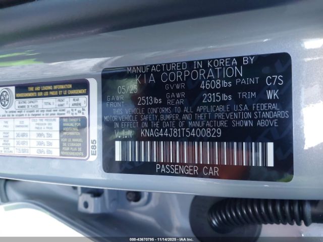 Kia K5 Gt Image 6