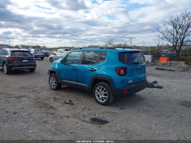 Jeep Renegade Latitude 4x4 Image 2