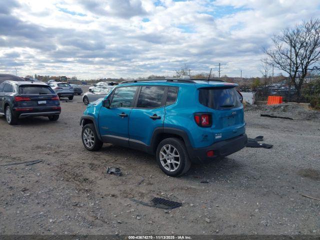 Jeep Renegade Latitude 4x4 Image 2