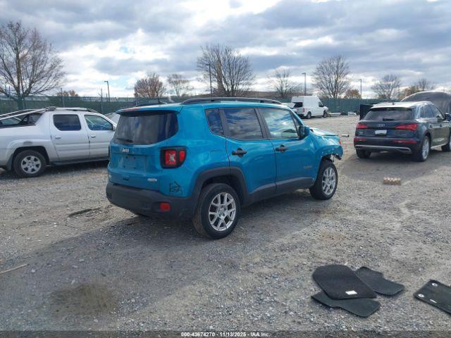 Jeep Renegade Latitude 4x4 Image 3