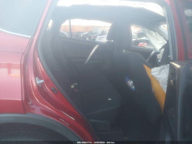 Toyota RAV4 Xle Image 9