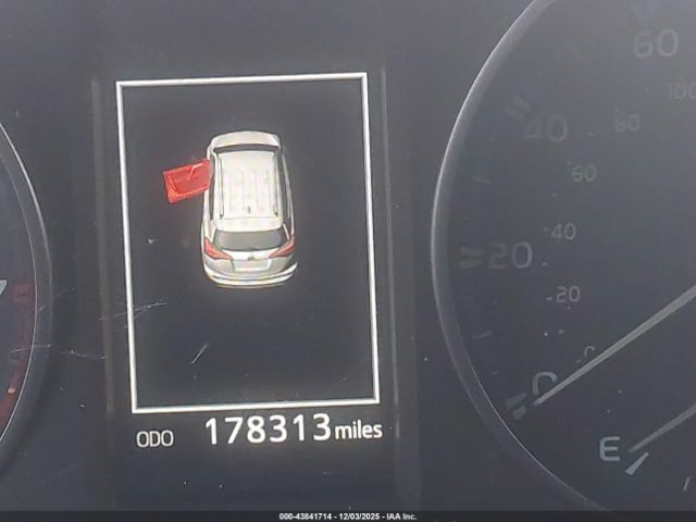 Toyota RAV4 Xle Image 15