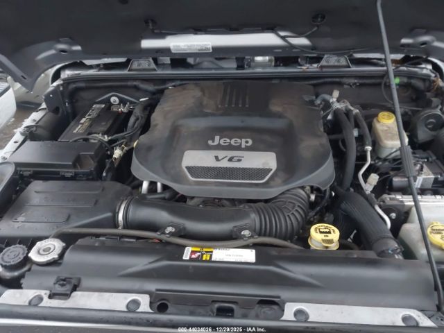 Jeep Wrangler Sahara Image 11