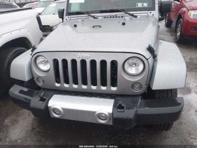 Jeep Wrangler Sahara Image 7