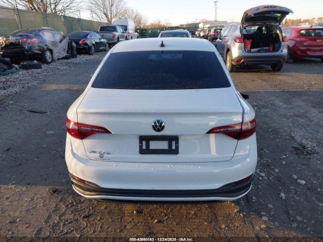 Volkswagen Jetta 1.5t Sport Image 12