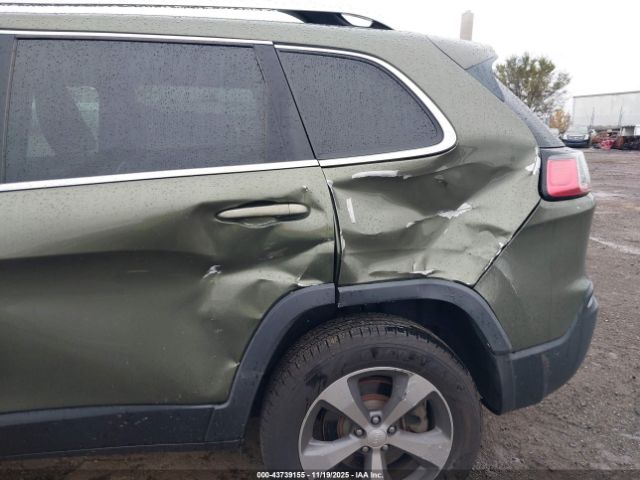 Jeep Cherokee Limited 4x4 Image 9