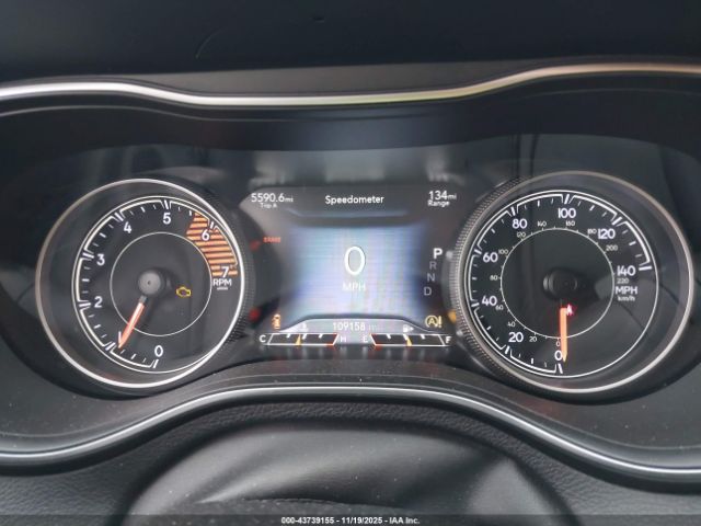 Jeep Cherokee Limited 4x4 Image 7