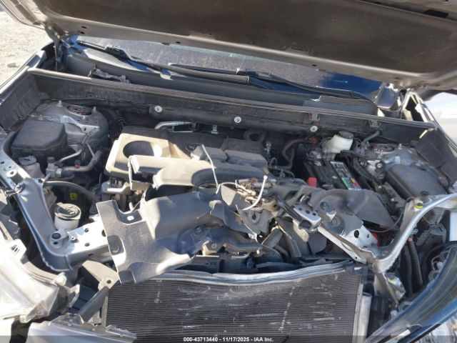 Toyota RAV4 Le Image 9