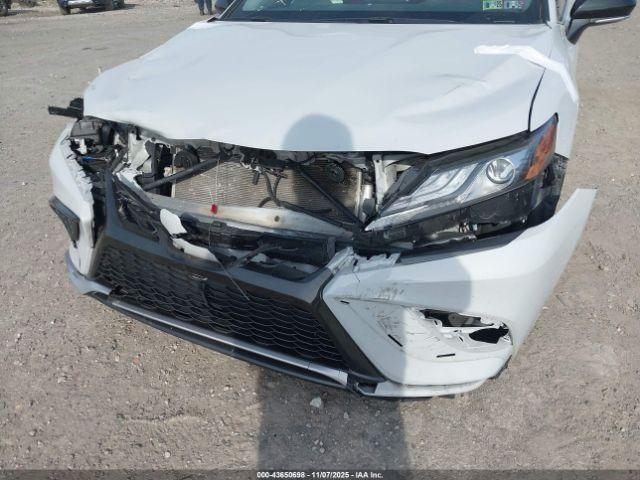 Toyota Camry Xse Awd Image 14