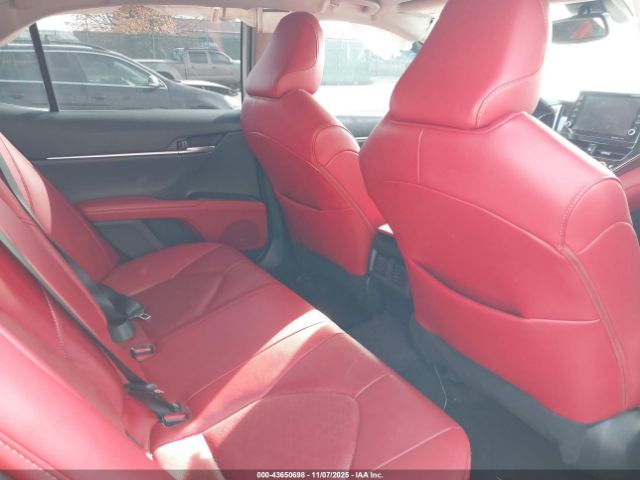 Toyota Camry Xse Awd Image 10