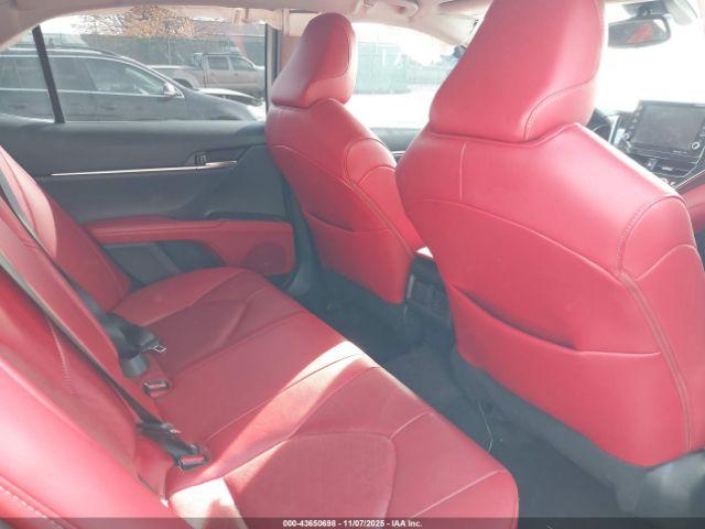 Toyota Camry Xse Awd Image 10