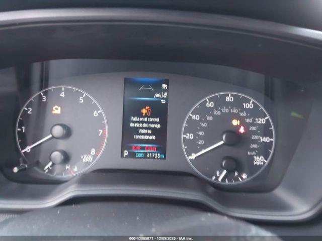 Toyota Corolla Le Image 10