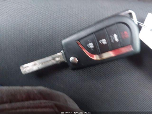 Toyota Corolla Le Image 11