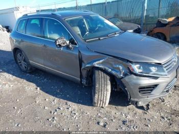  Salvage Volkswagen Touareg