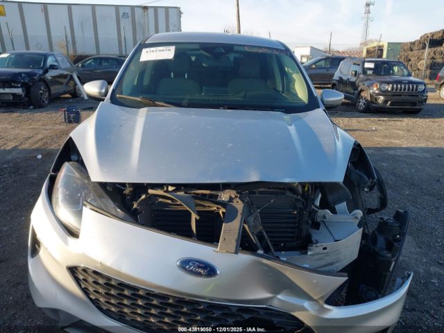 Ford Escape Se Image 8